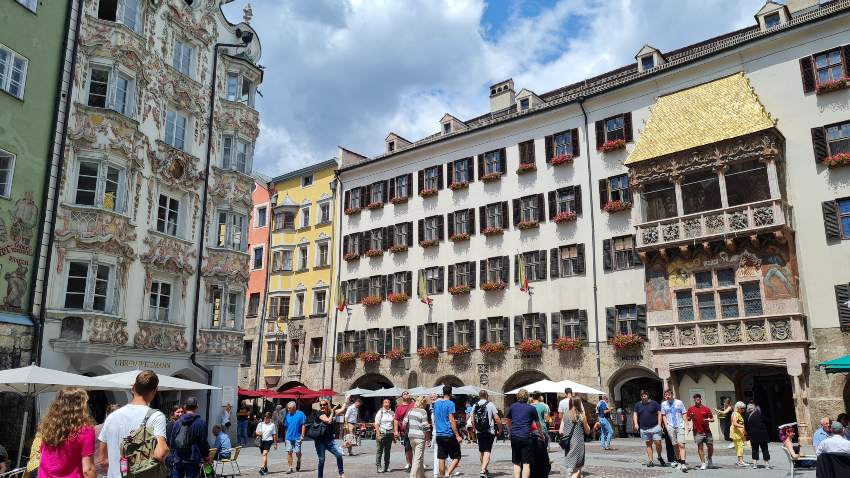 Oude centrum van Innsbruck met het beroemde gouden dak